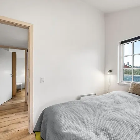 Lovely House - 1006
