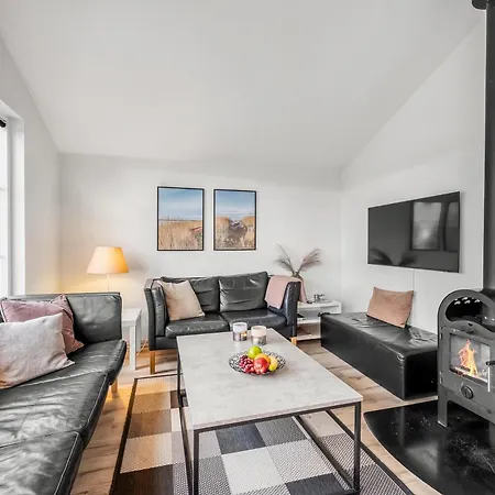 Lovely House - 1006